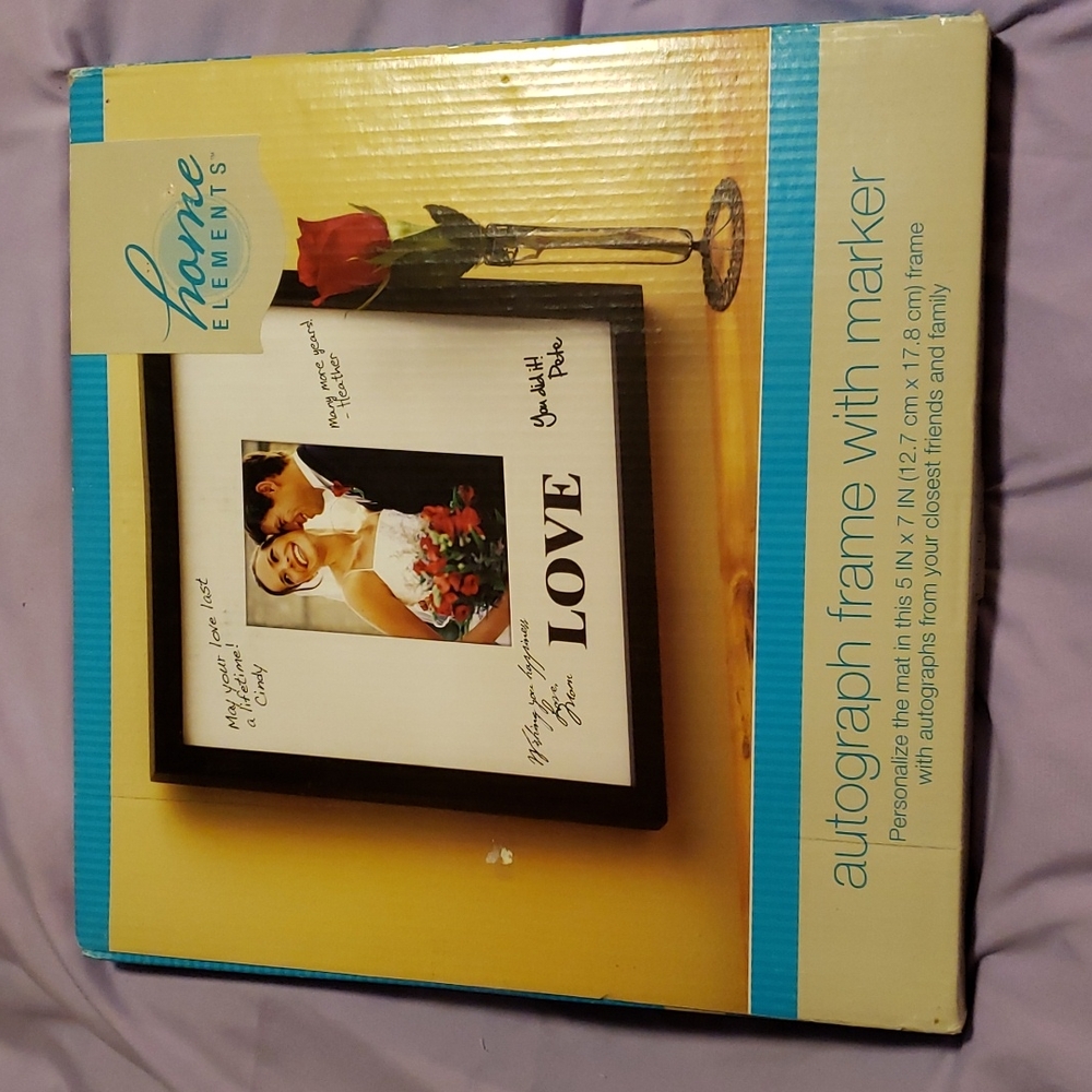 New Home Elements Autograph Frame with Marker